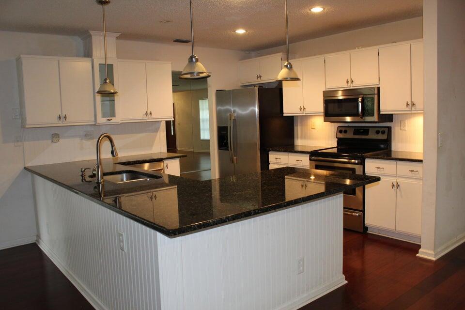 SUGAR POND MANOR OF WELLINGTON - Residential Lease