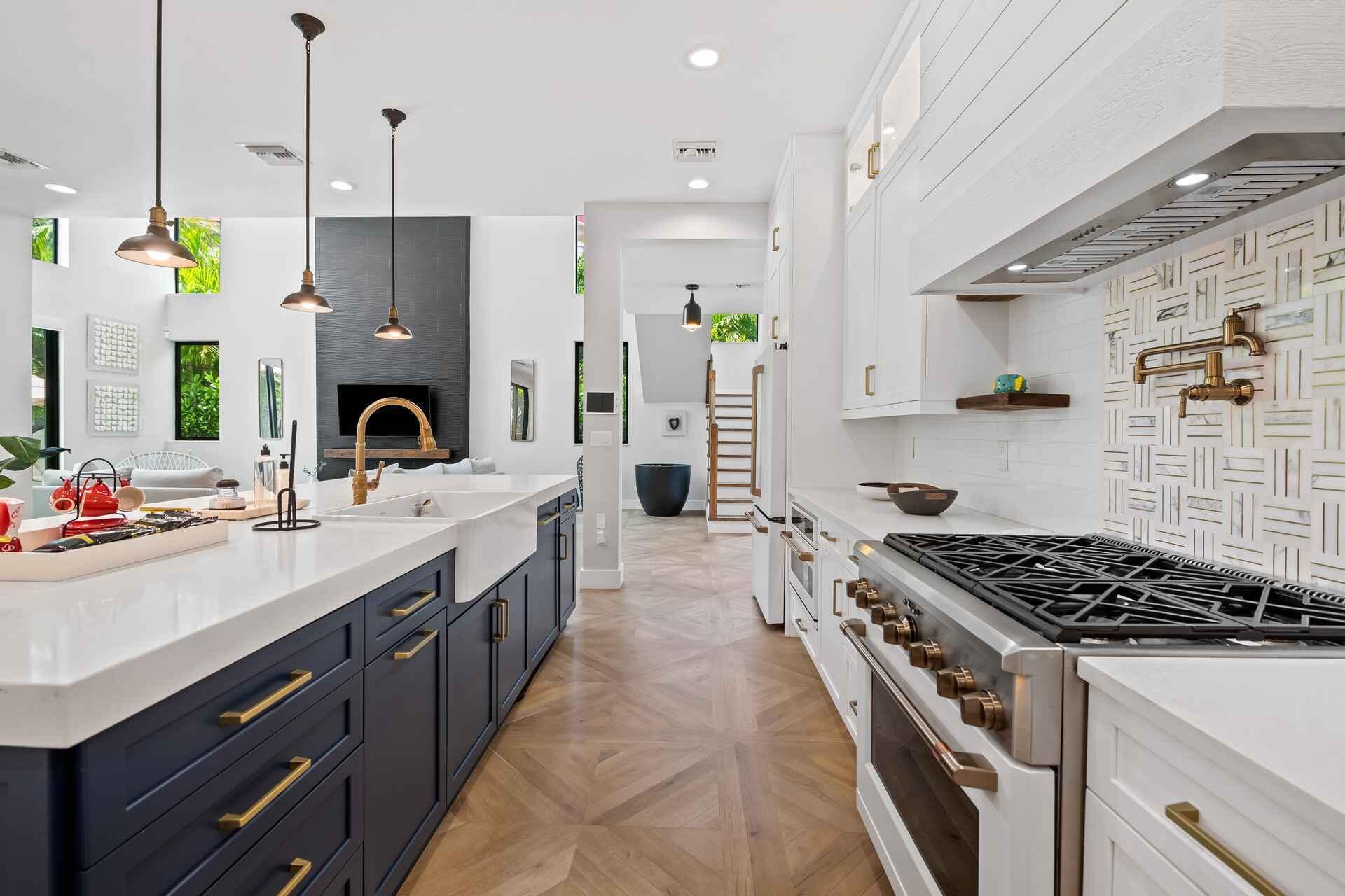 LAUDERDALE BEACH - Residential