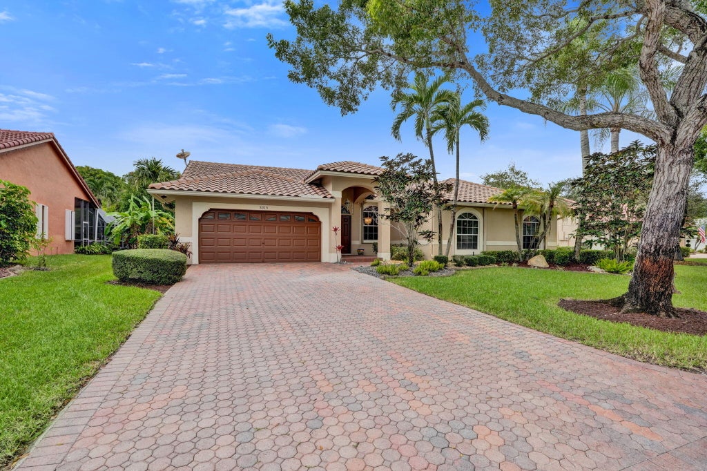 Photo of 5315 NW 108TH Way, Coral Springs, FL 33076 (MLS # B26086283)