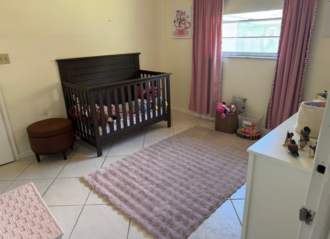 HOLLYWOOD TERRACE - Residential Income