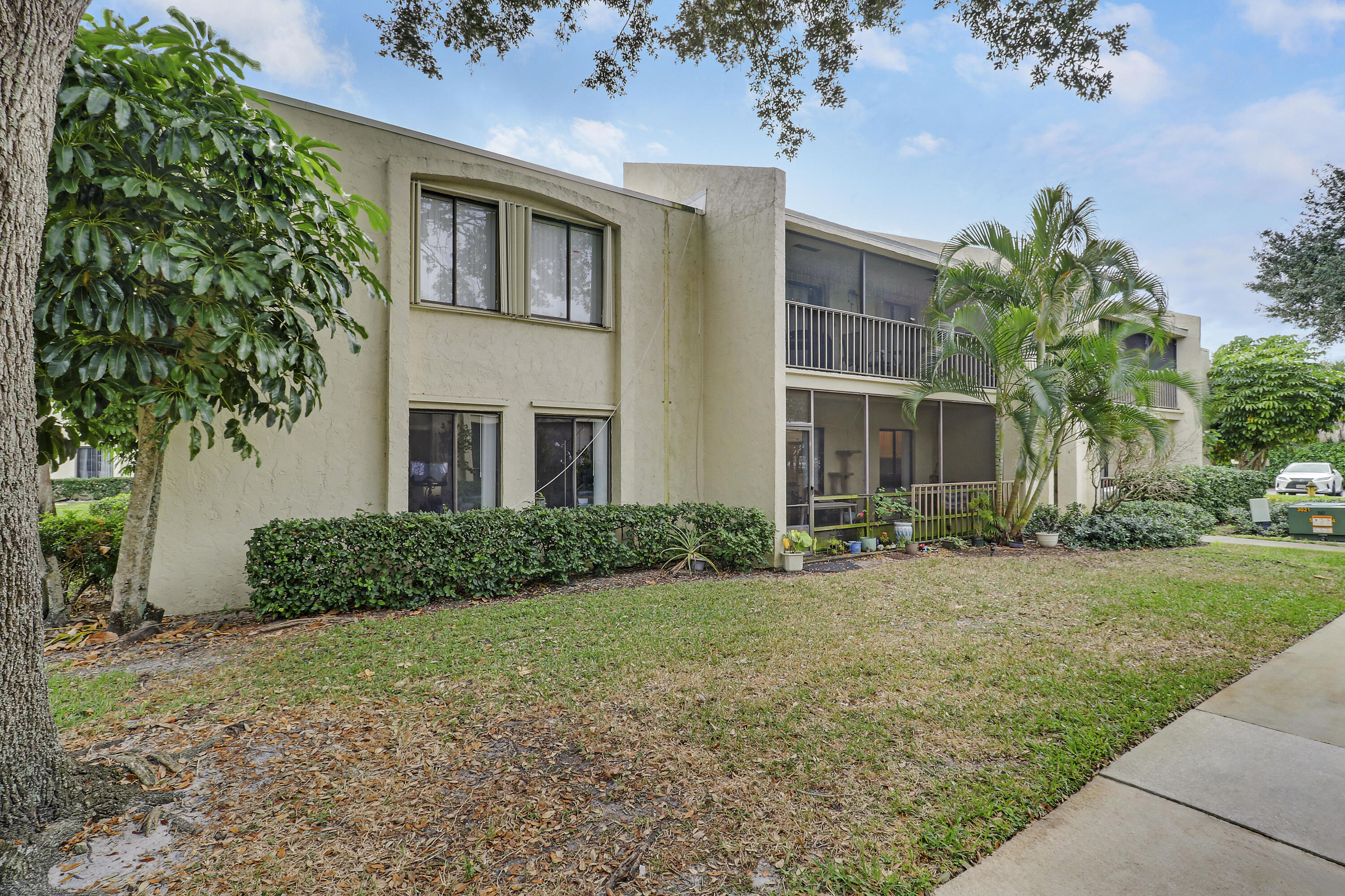 PINES OF JUPITER/TEQUESTA CONDO - Residential