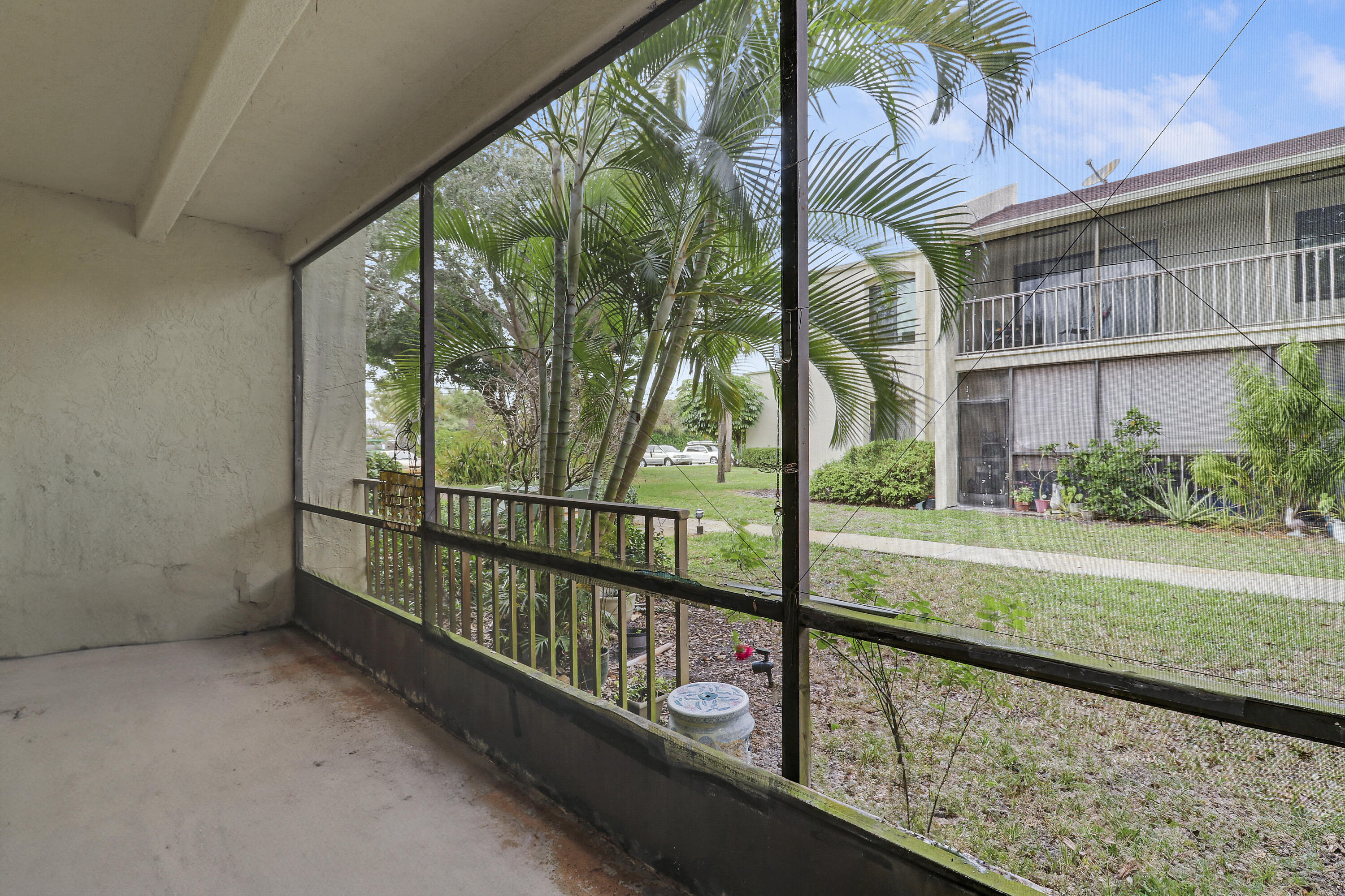 PINES OF JUPITER/TEQUESTA CONDO - Residential