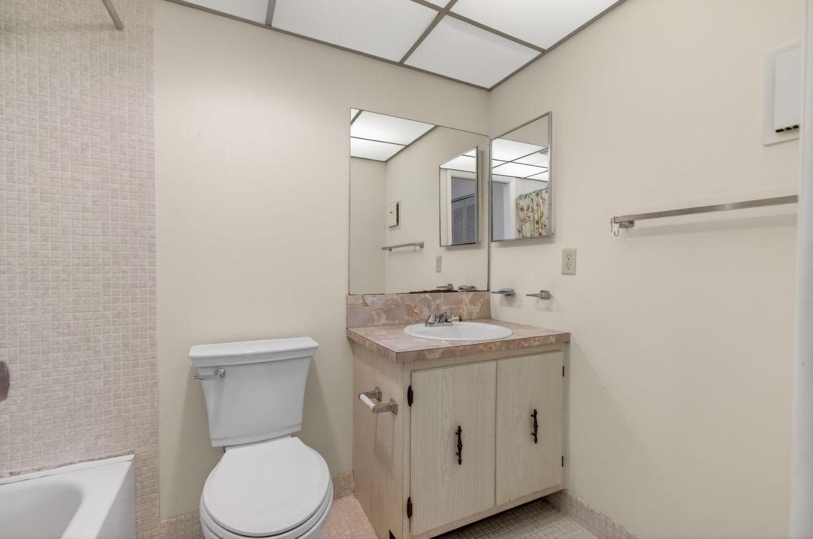 KINGS POINT - Residential