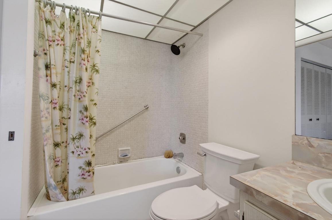 KINGS POINT - Residential