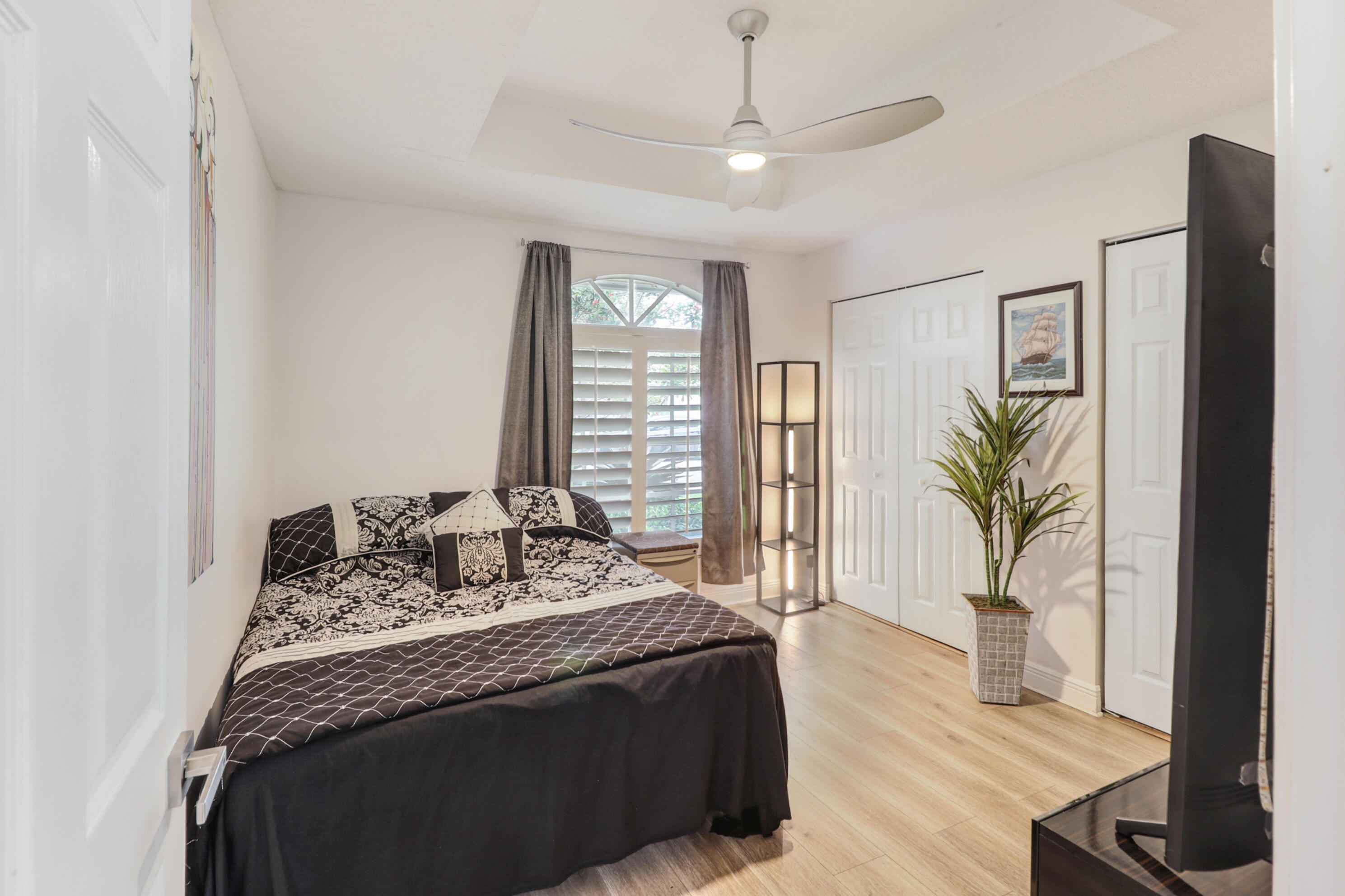 ENCLAVE AT THE FOUNTAINS 3 - Residential