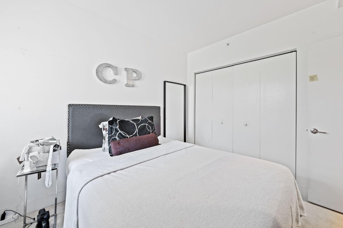 AVENTURA PLACE - Residential