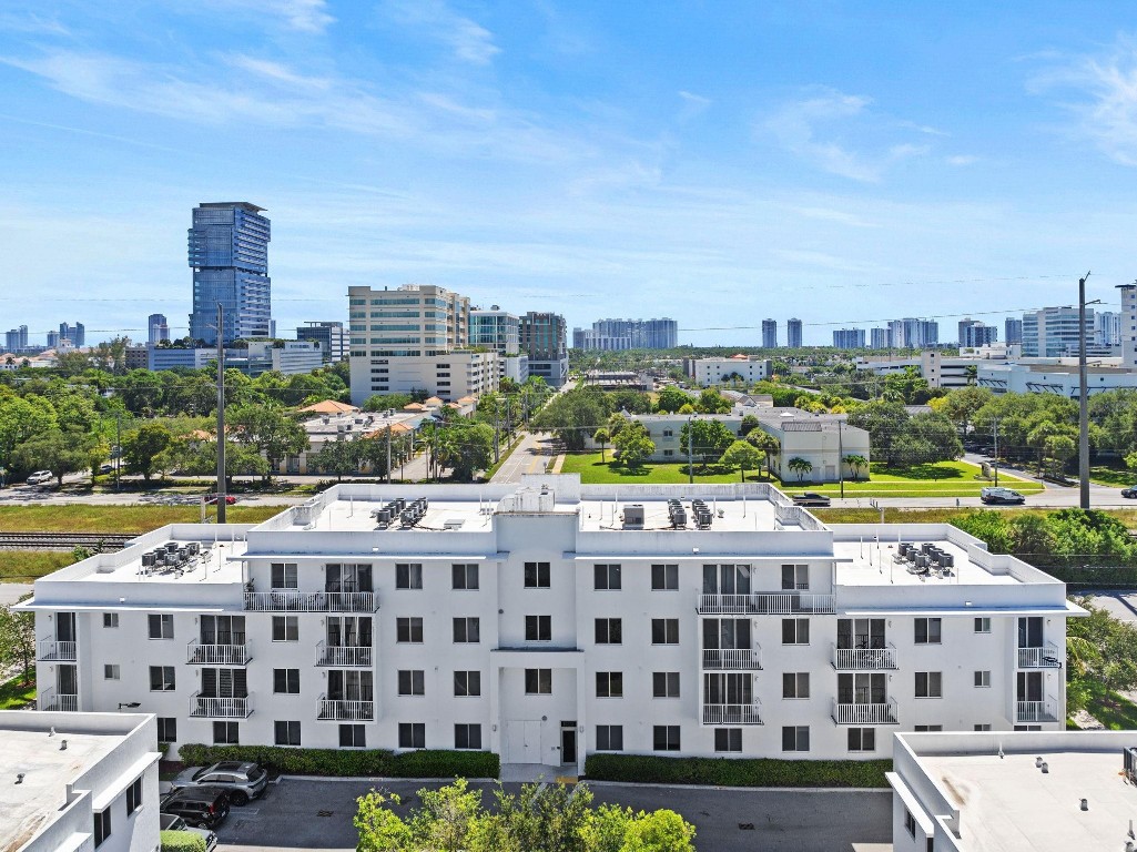 AVENTURA PLACE - Residential