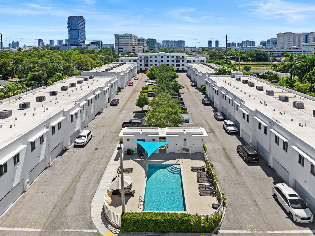 AVENTURA PLACE - Residential