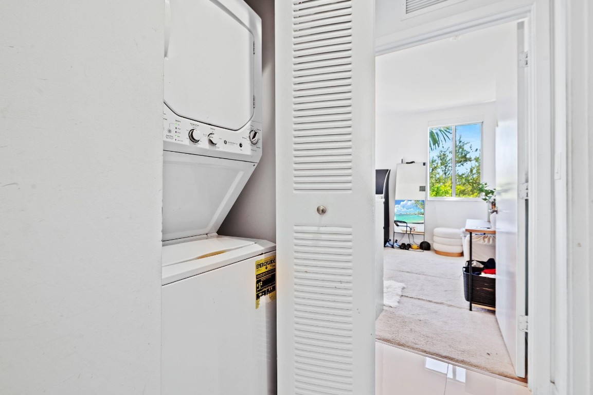 AVENTURA PLACE - Residential