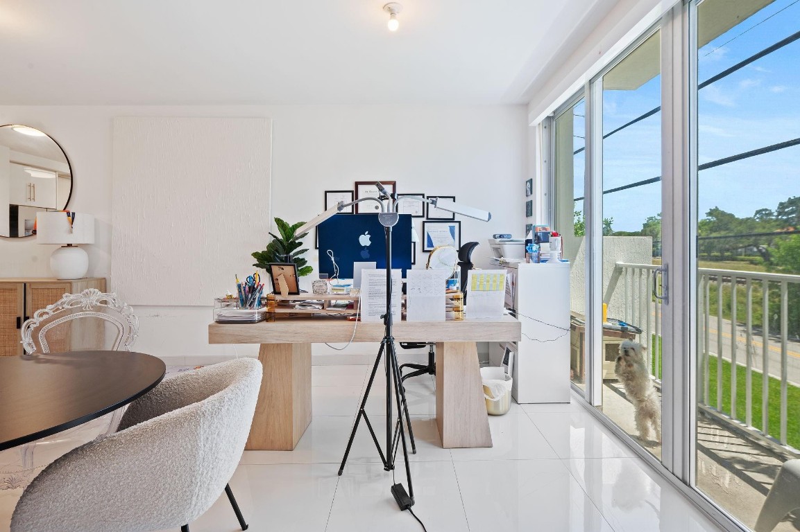 AVENTURA PLACE - Residential