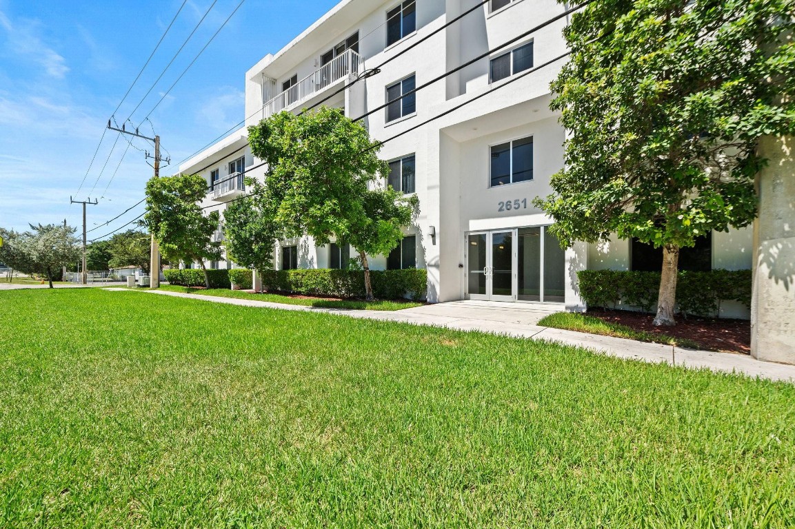 AVENTURA PLACE - Residential