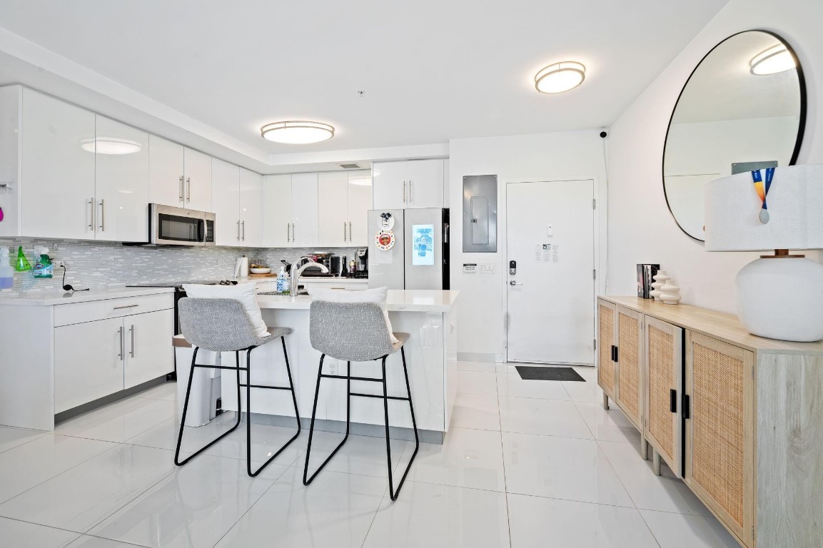 AVENTURA PLACE - Residential