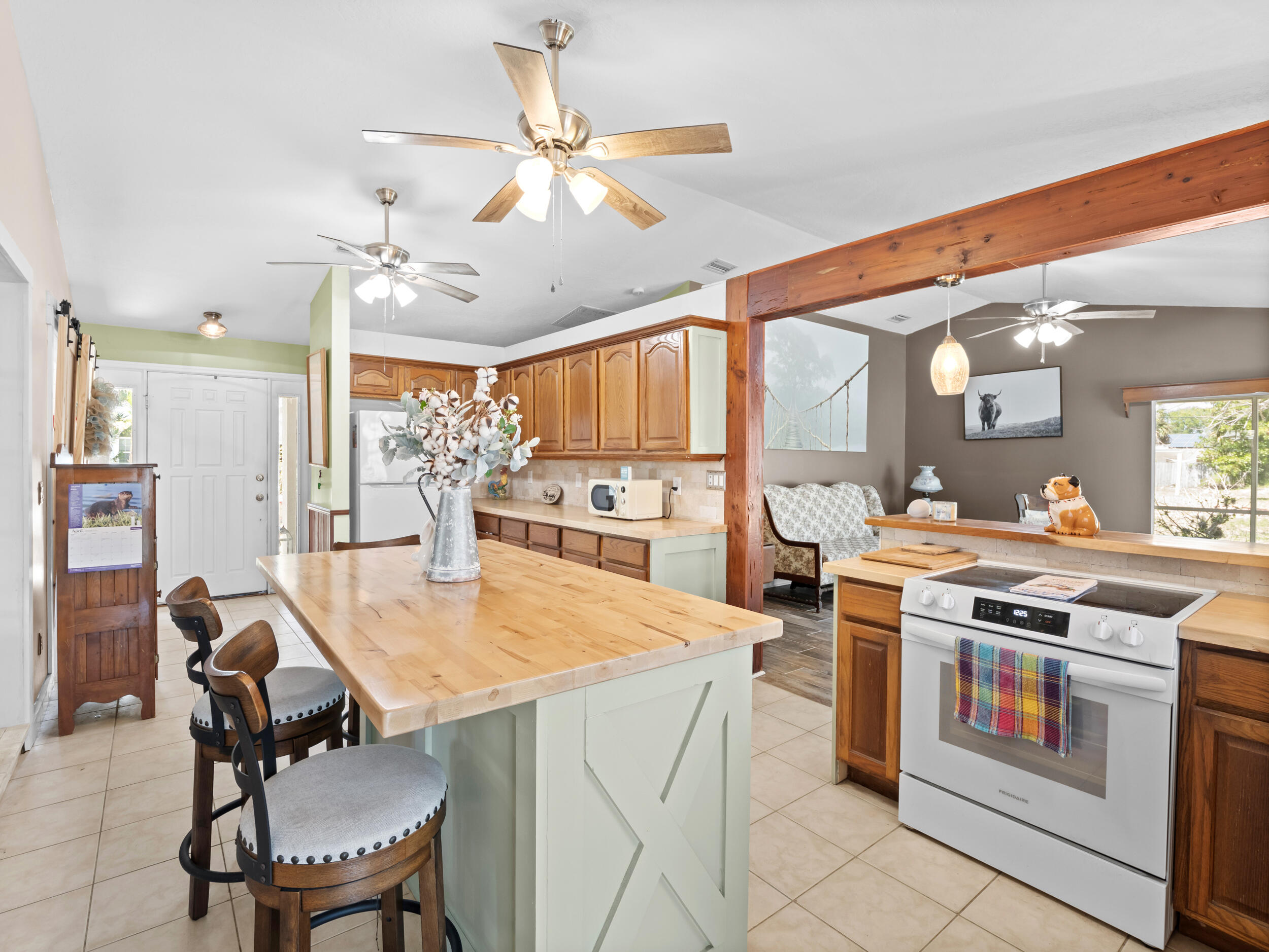 532 Sunset Boulevard