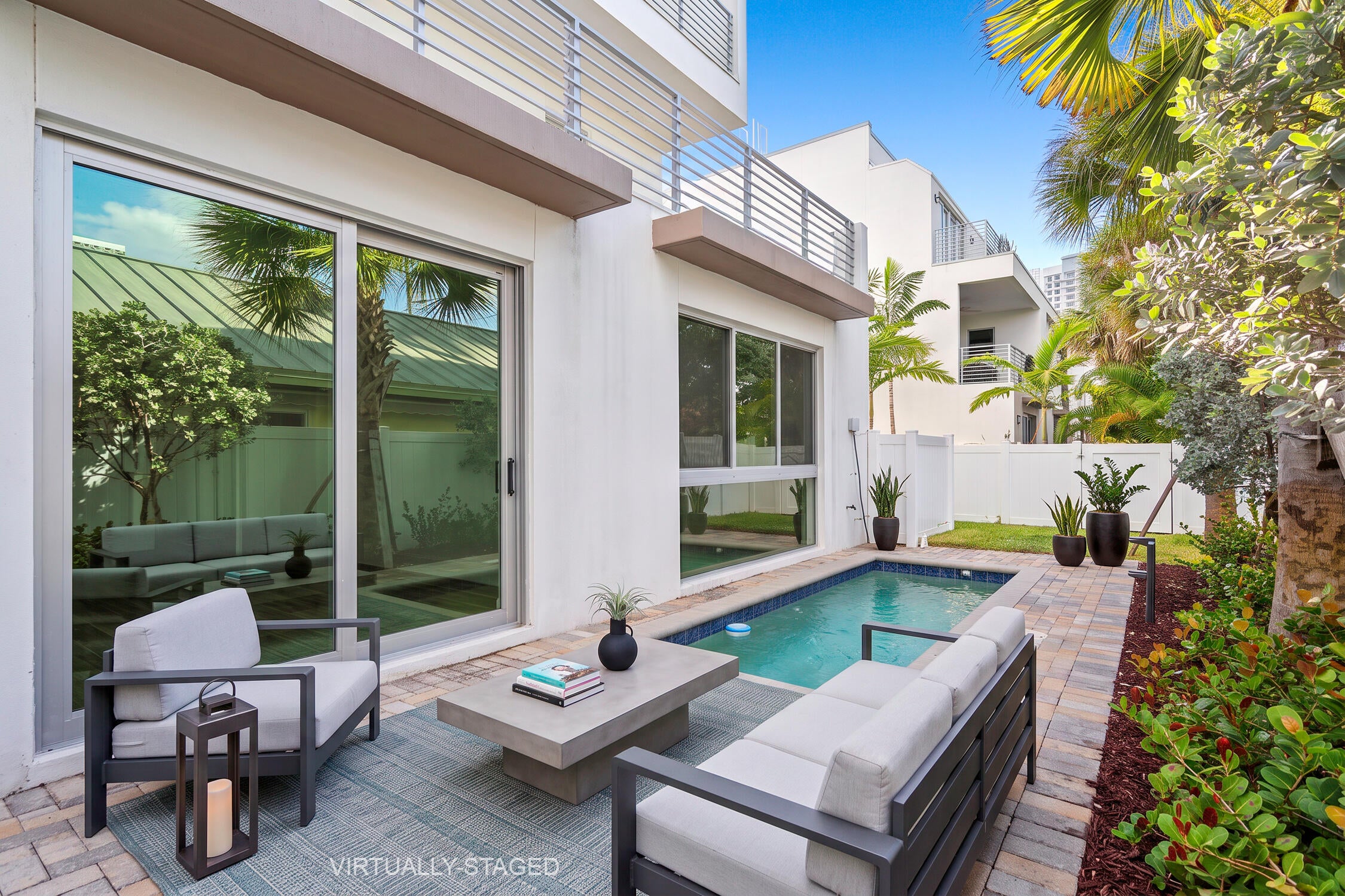 11 SE 11th Avenue