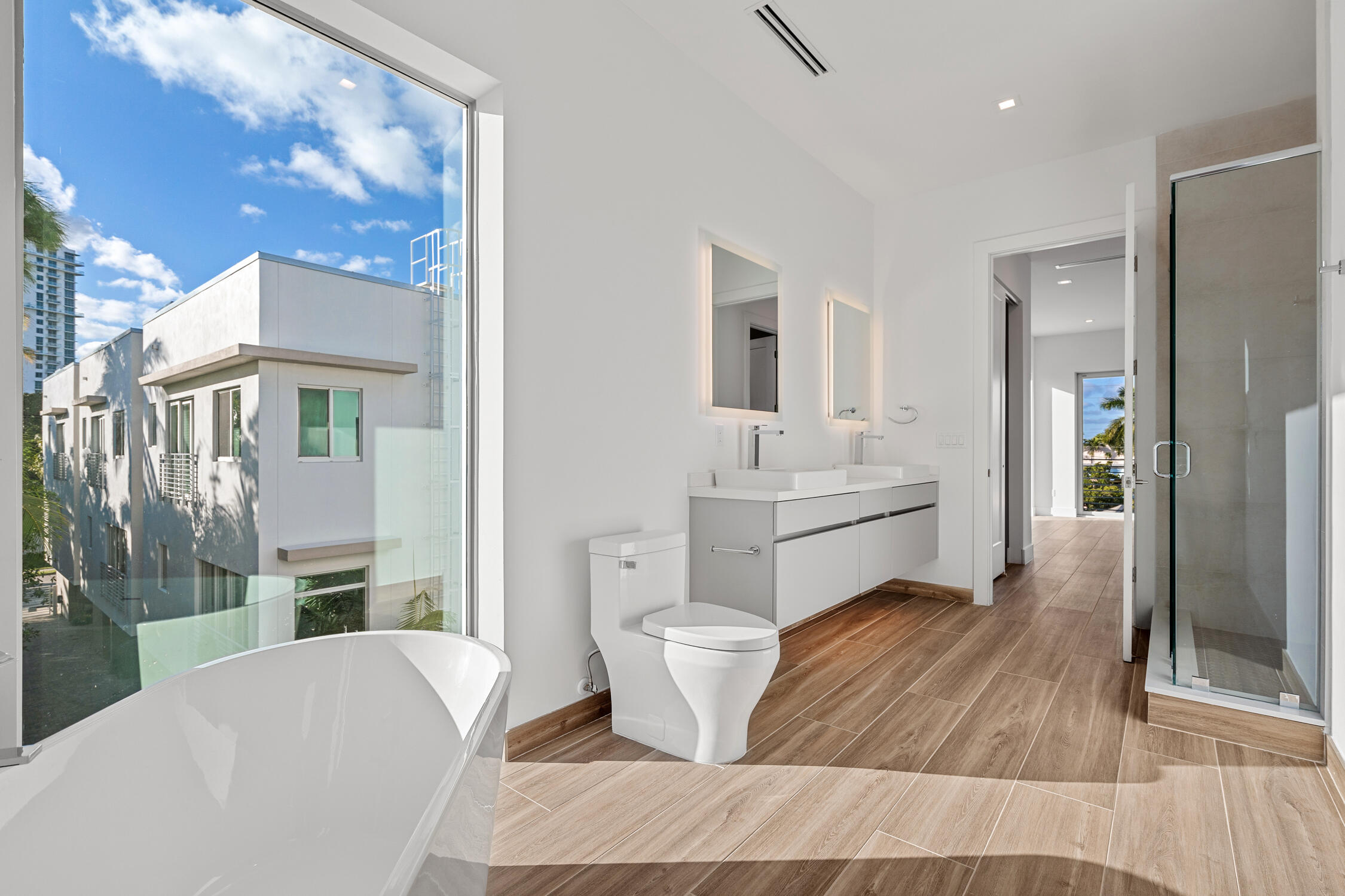 BEVERLY HEIGHTS - Residential