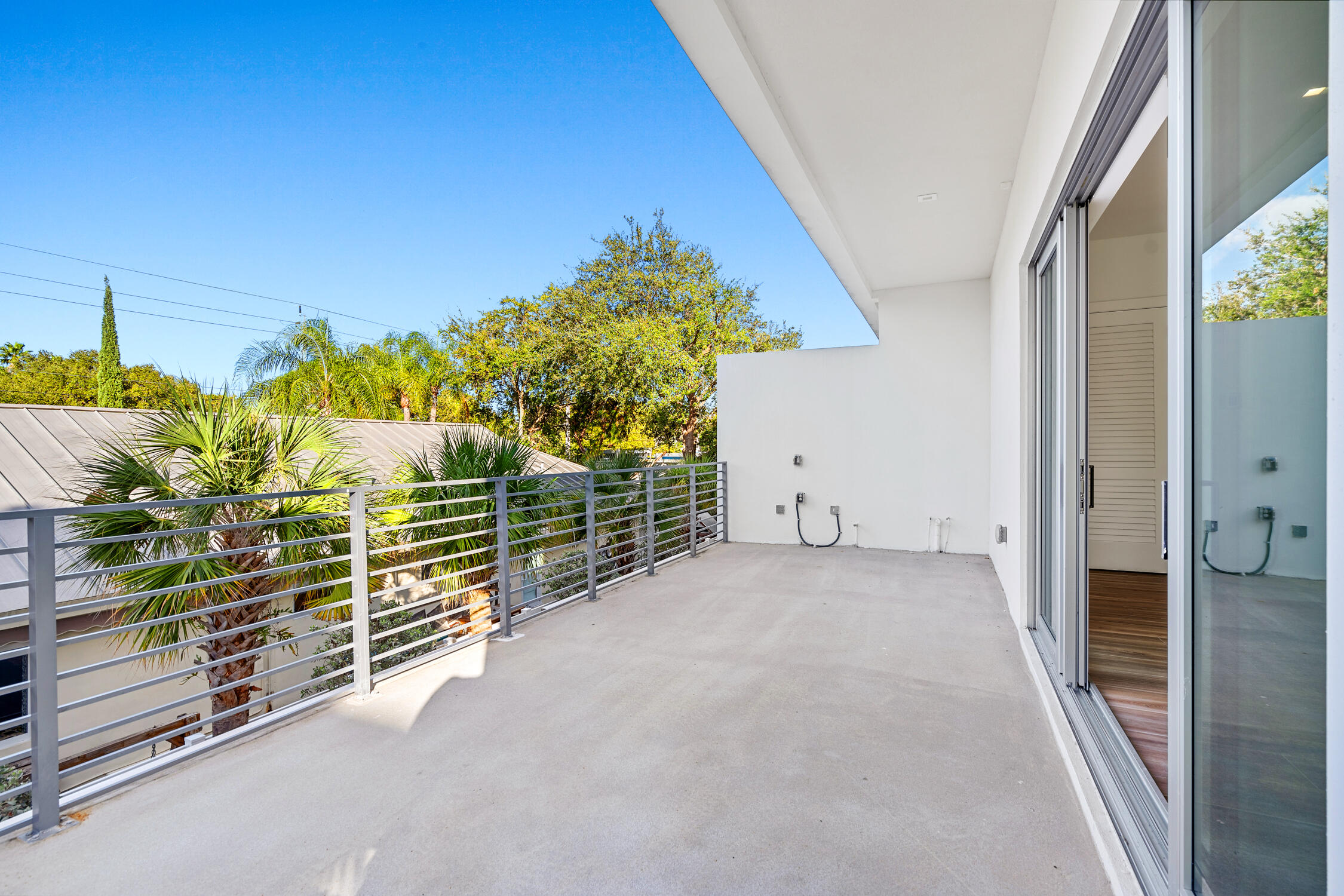 BEVERLY HEIGHTS - Residential