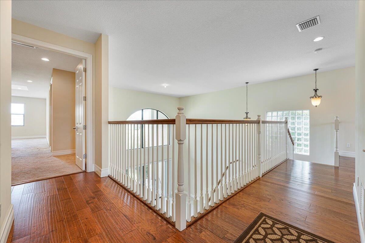 BRIDGES PL 8 - Residential Lease