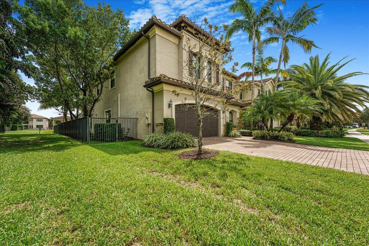 BRIDGES PL 8 - Residential Lease