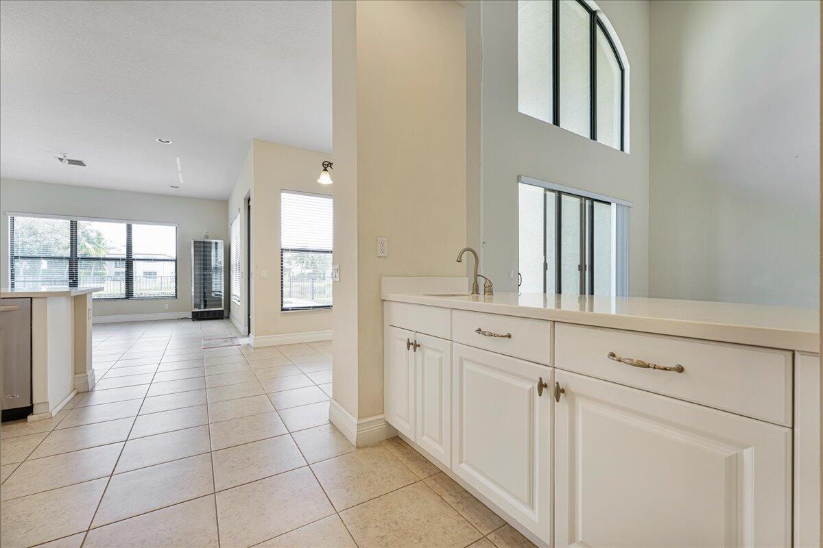 BRIDGES PL 8 - Residential Lease