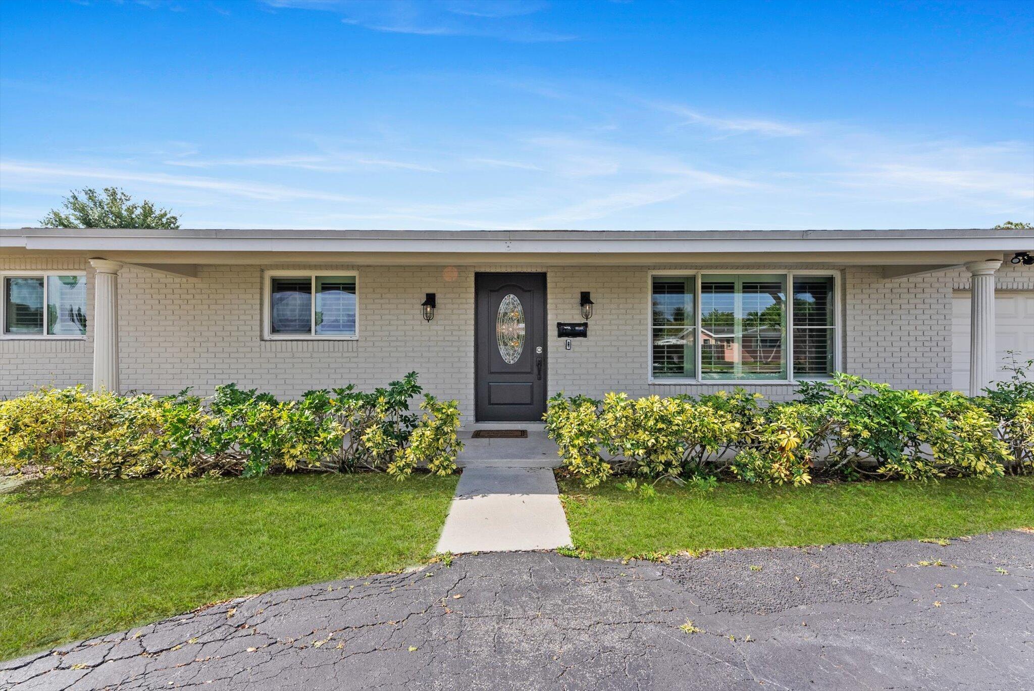 Come see this stunning 4-bedroom, 2-bathroom home, perfect for comfortable living and entertaining! Featuring a private pool, spacious layout, and a great neighborhood vibe.Preferably rented fully furnished, so you can move in with ease and enjoy from day one!Yearly or short term rental available.