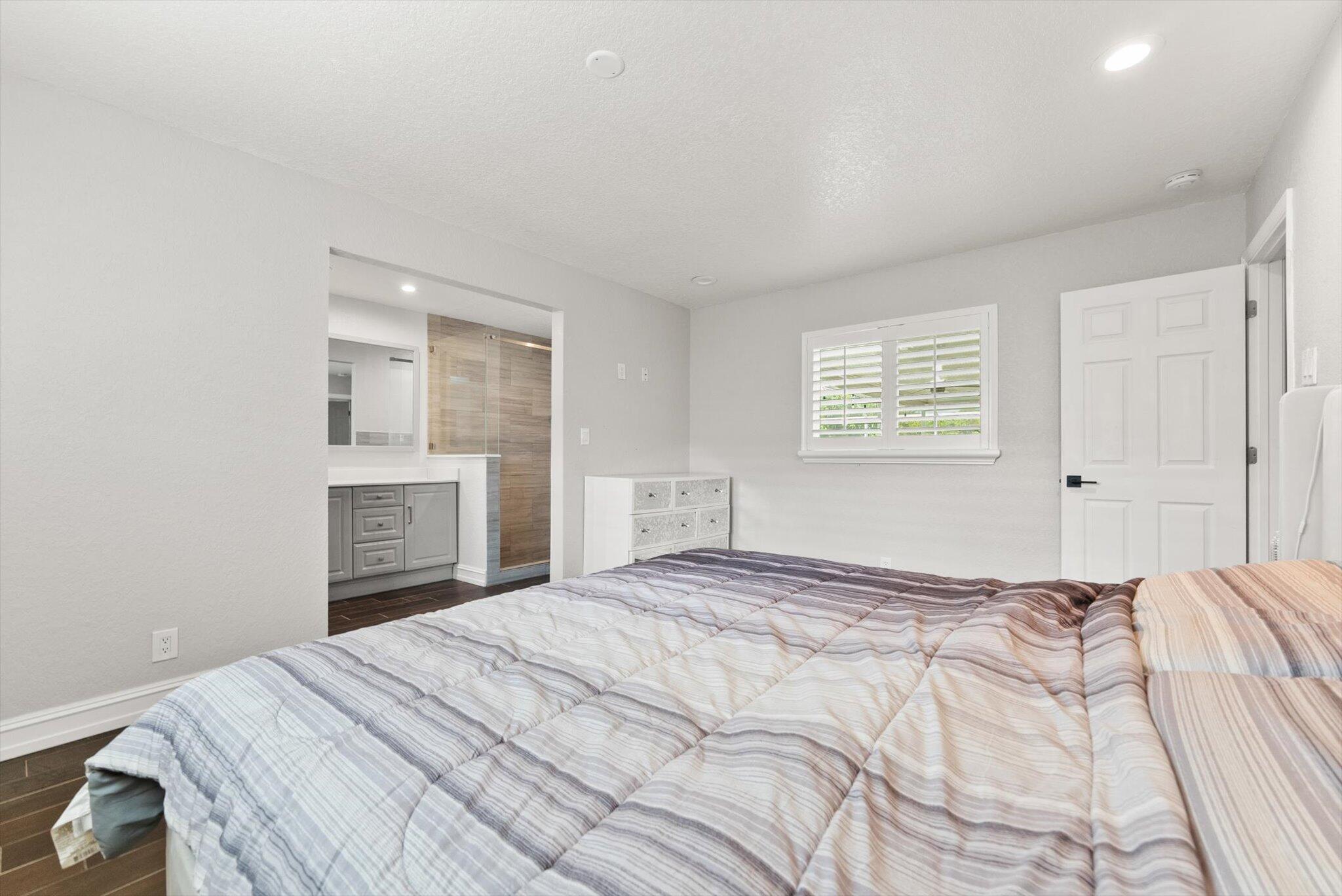 Mirror Lake Estates Sec 8 - Residential Lease
