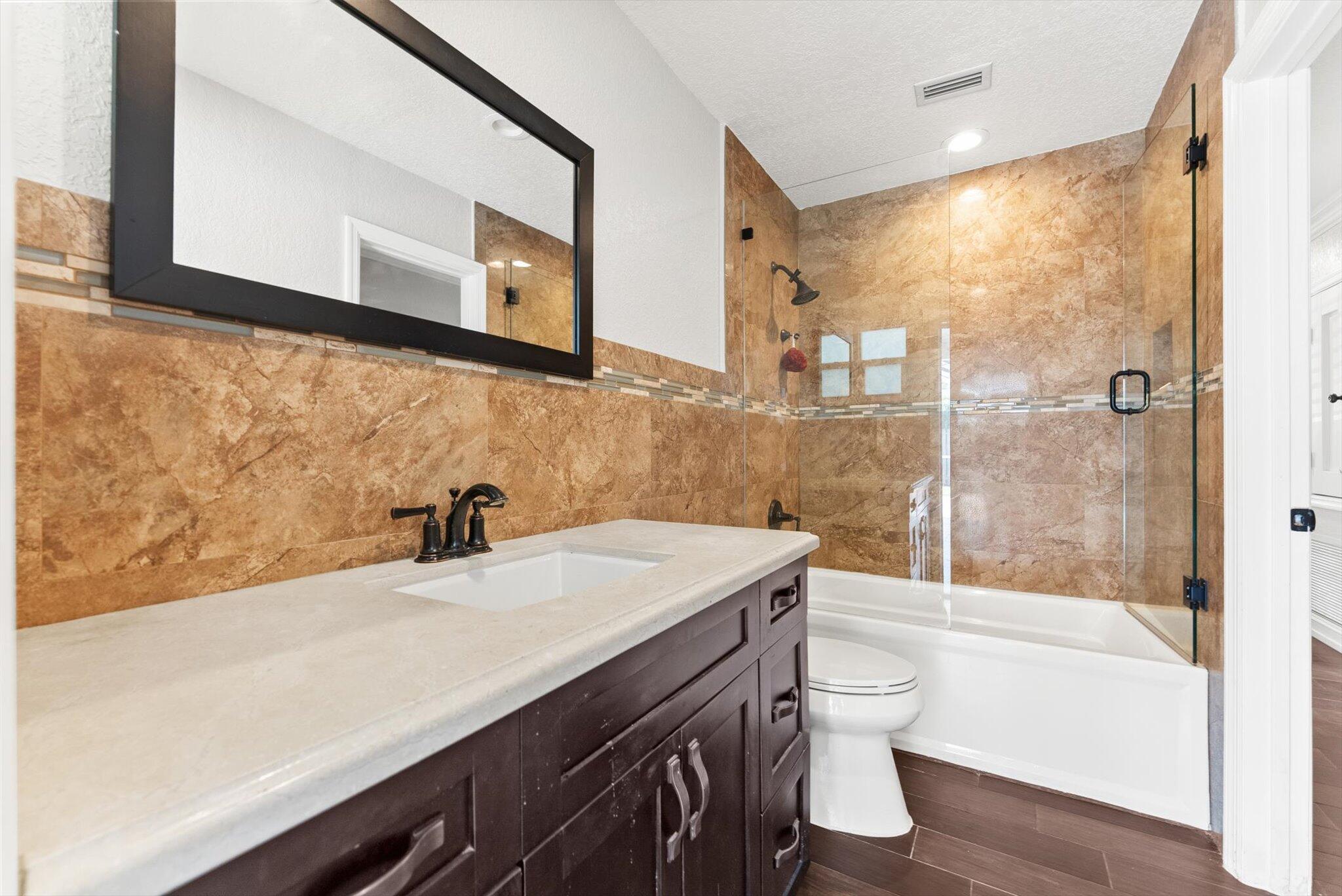 Mirror Lake Estates Sec 8 - Residential Lease