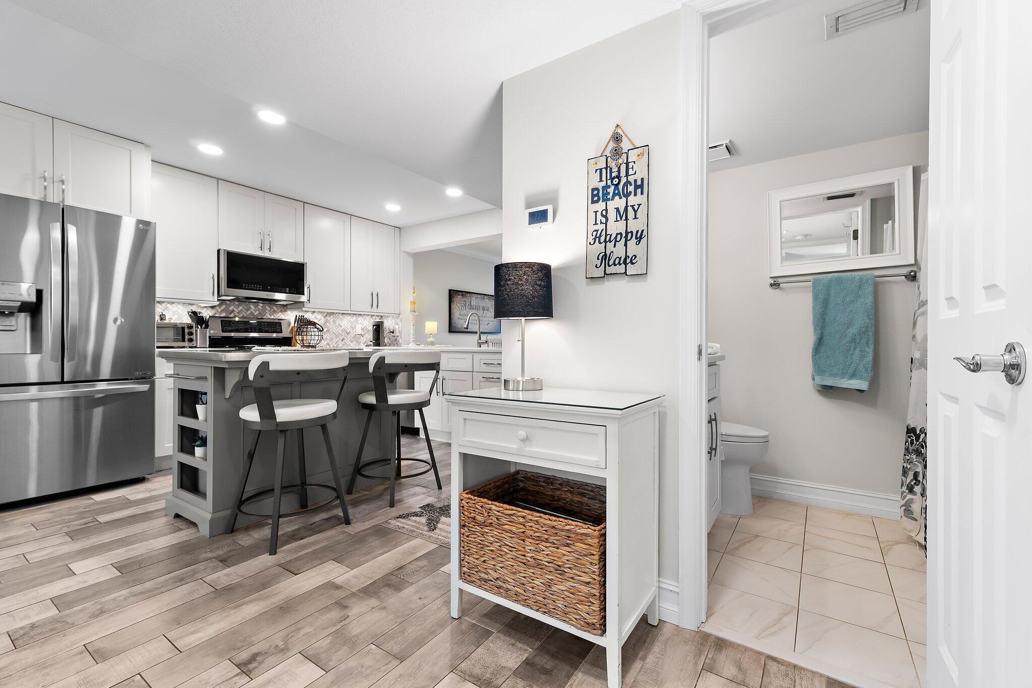 PINE CREST CONDO - Residential