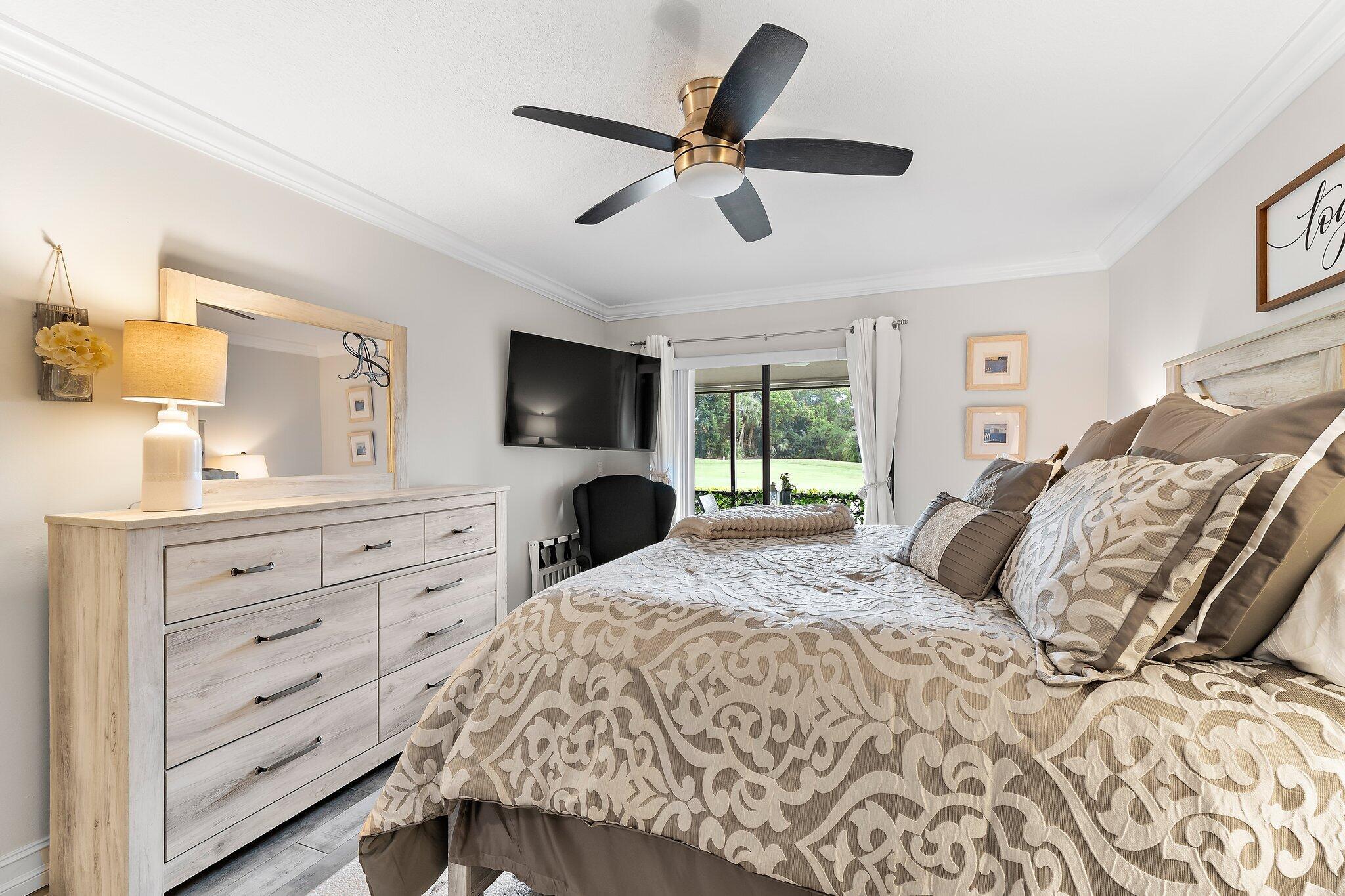 PINE CREST CONDO - Residential