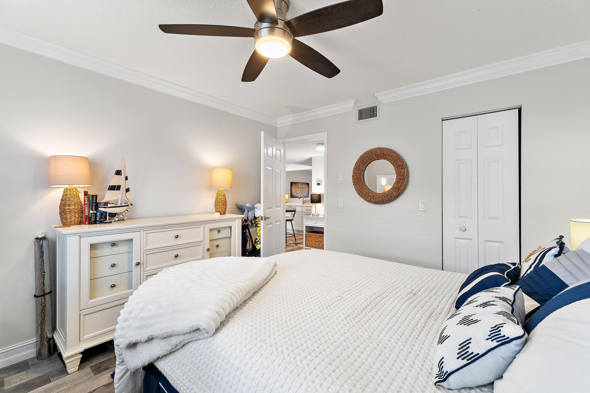 PINE CREST CONDO - Residential