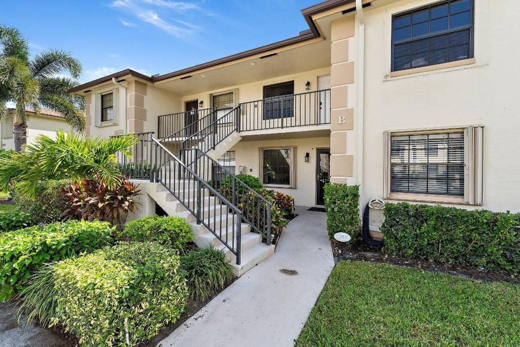 Photo of 1201 Pinecrest Circle #B, Jupiter, FL 33458 (MLS # R11134345)