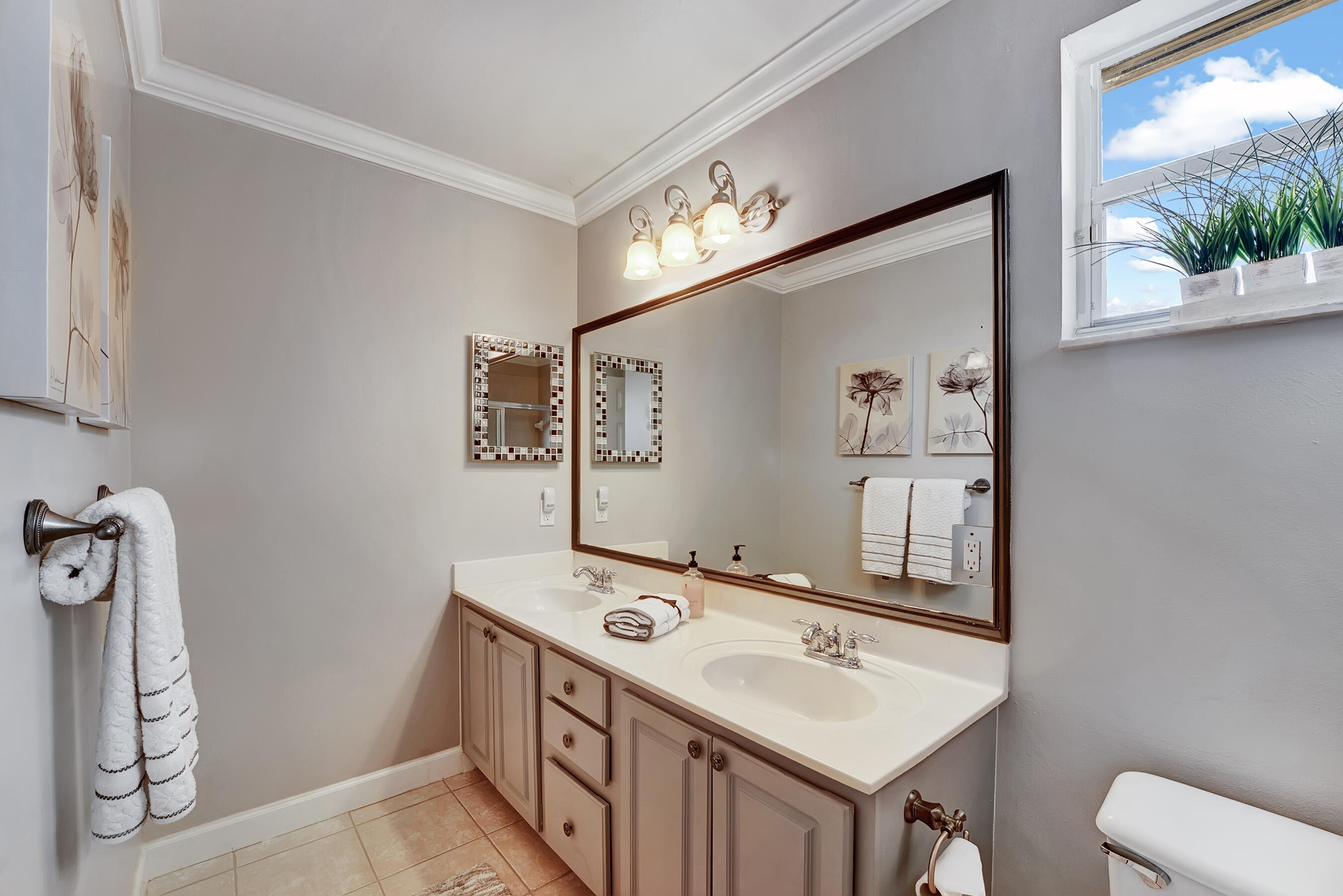 ORANGE POINT SEC 23 - Residential