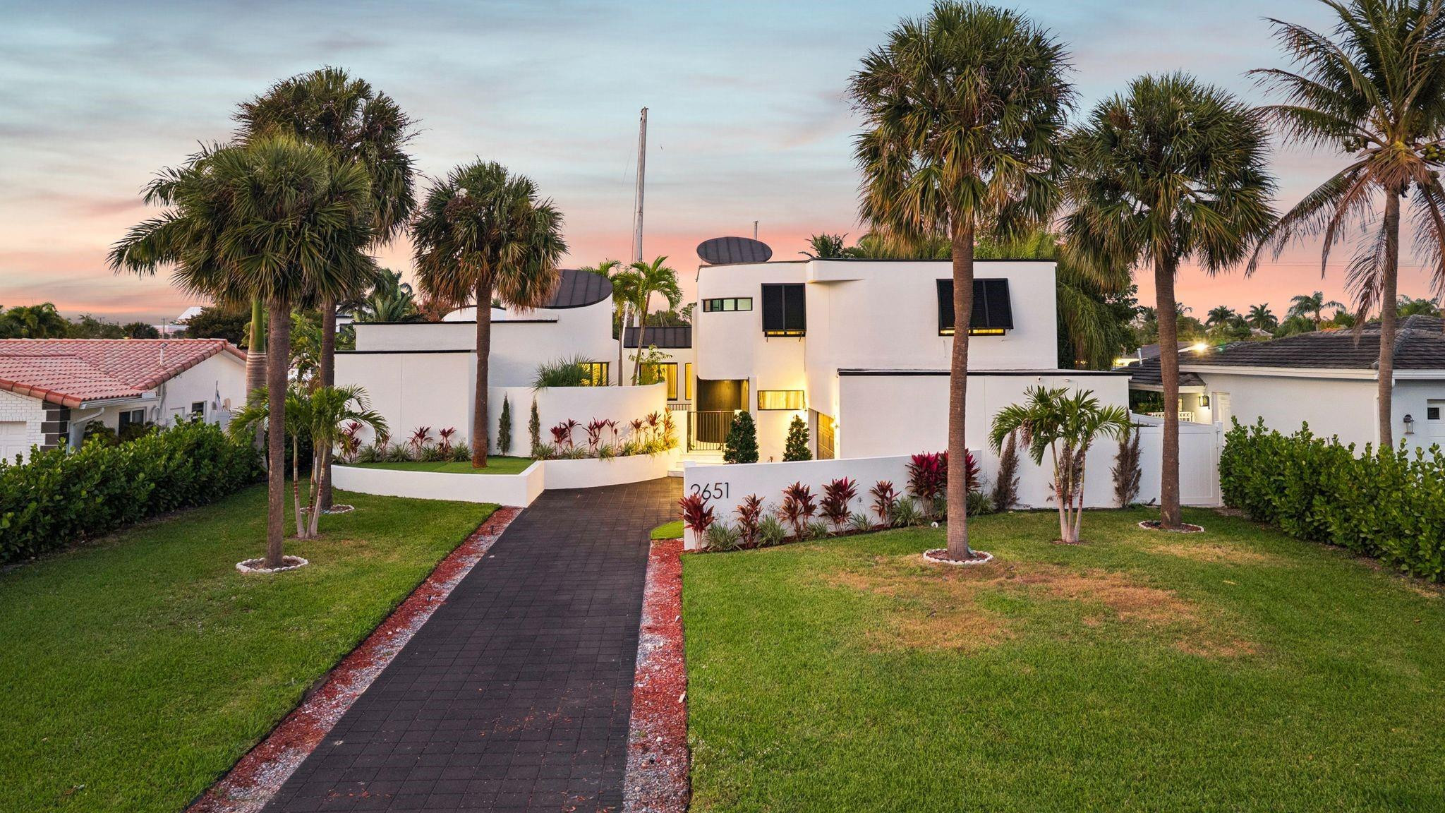 HILLSBORO HARBOR UNIT - Residential