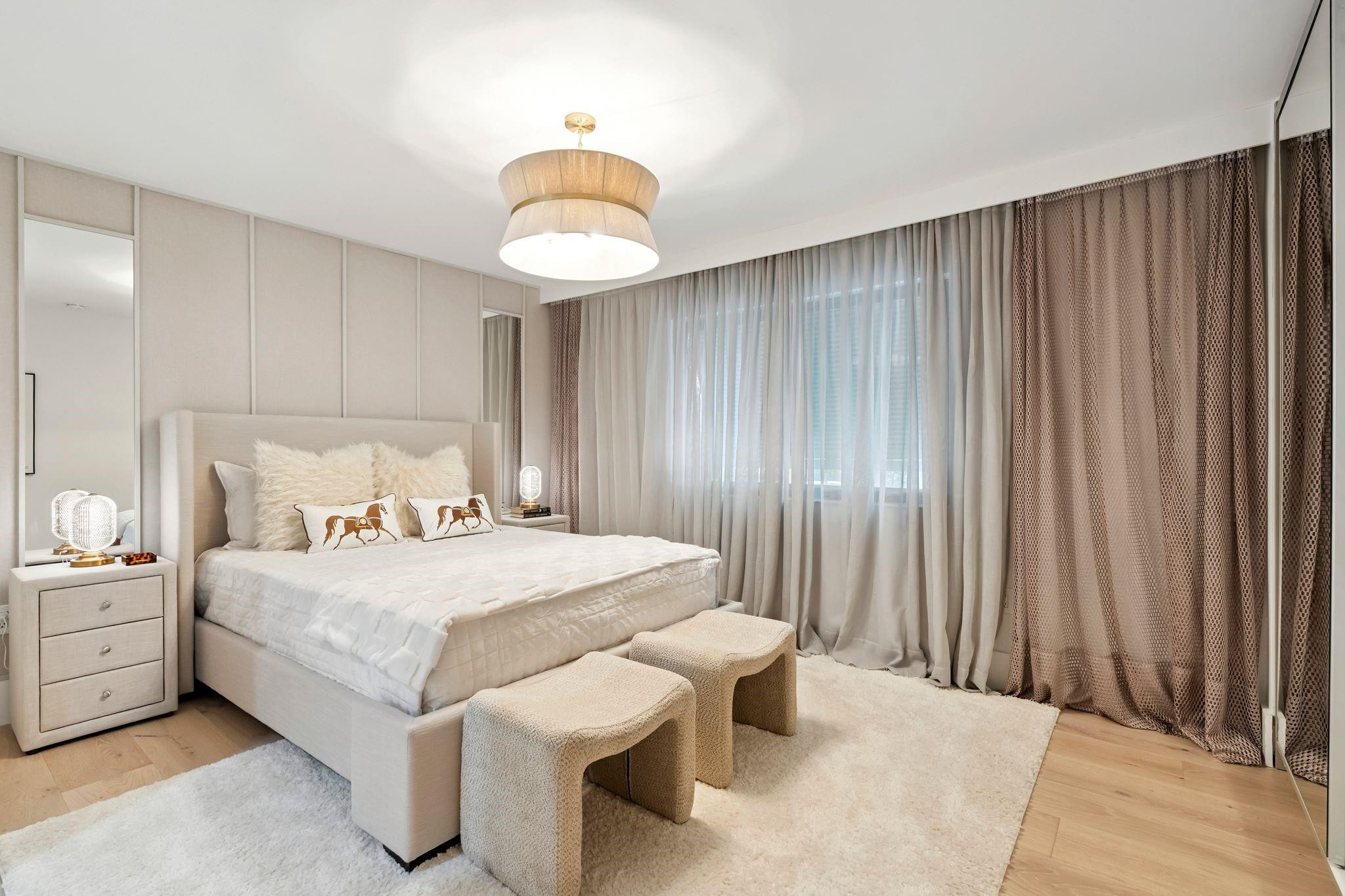 HILLSBORO HARBOR UNIT - Residential