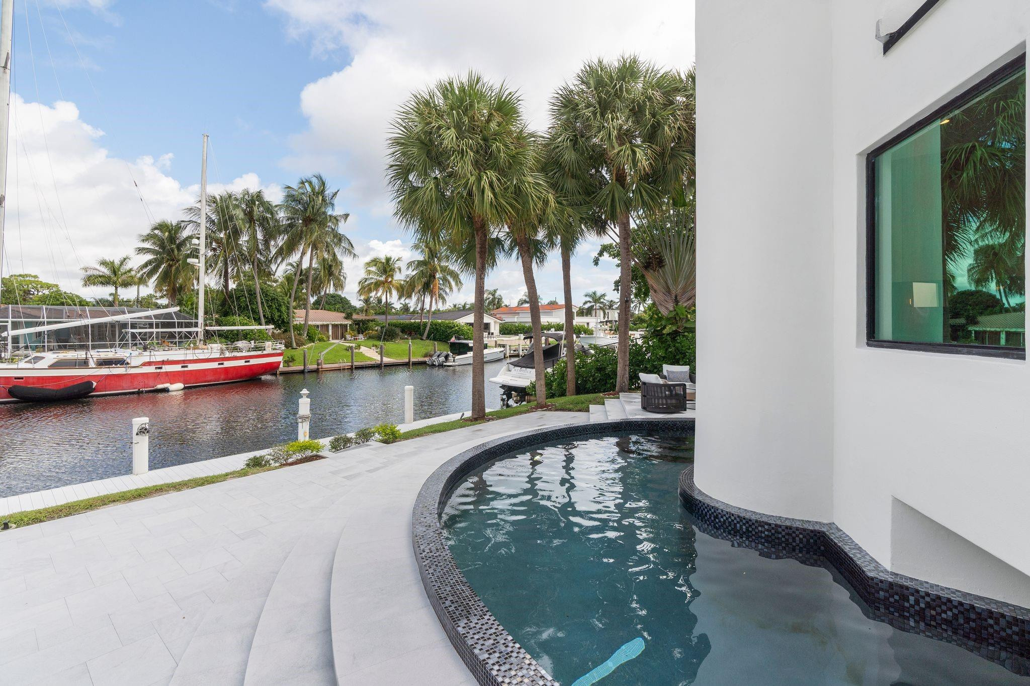 HILLSBORO HARBOR UNIT - Residential