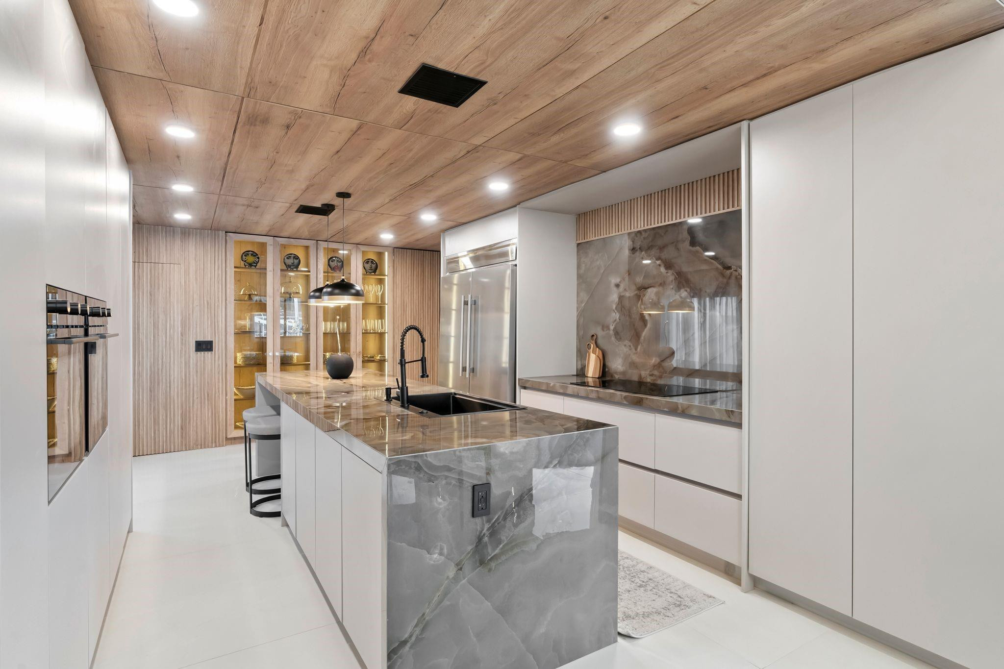 HILLSBORO HARBOR UNIT - Residential