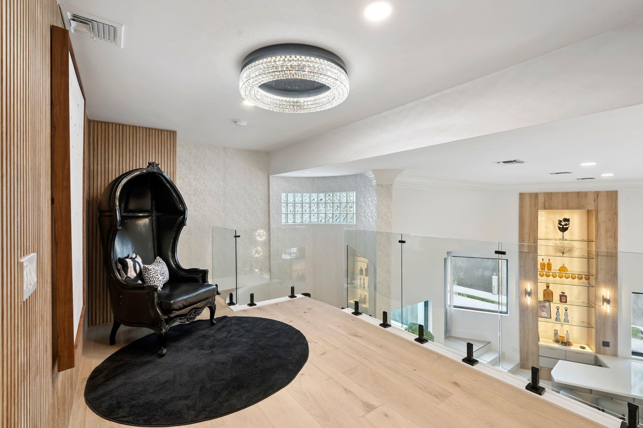 HILLSBORO HARBOR UNIT - Residential