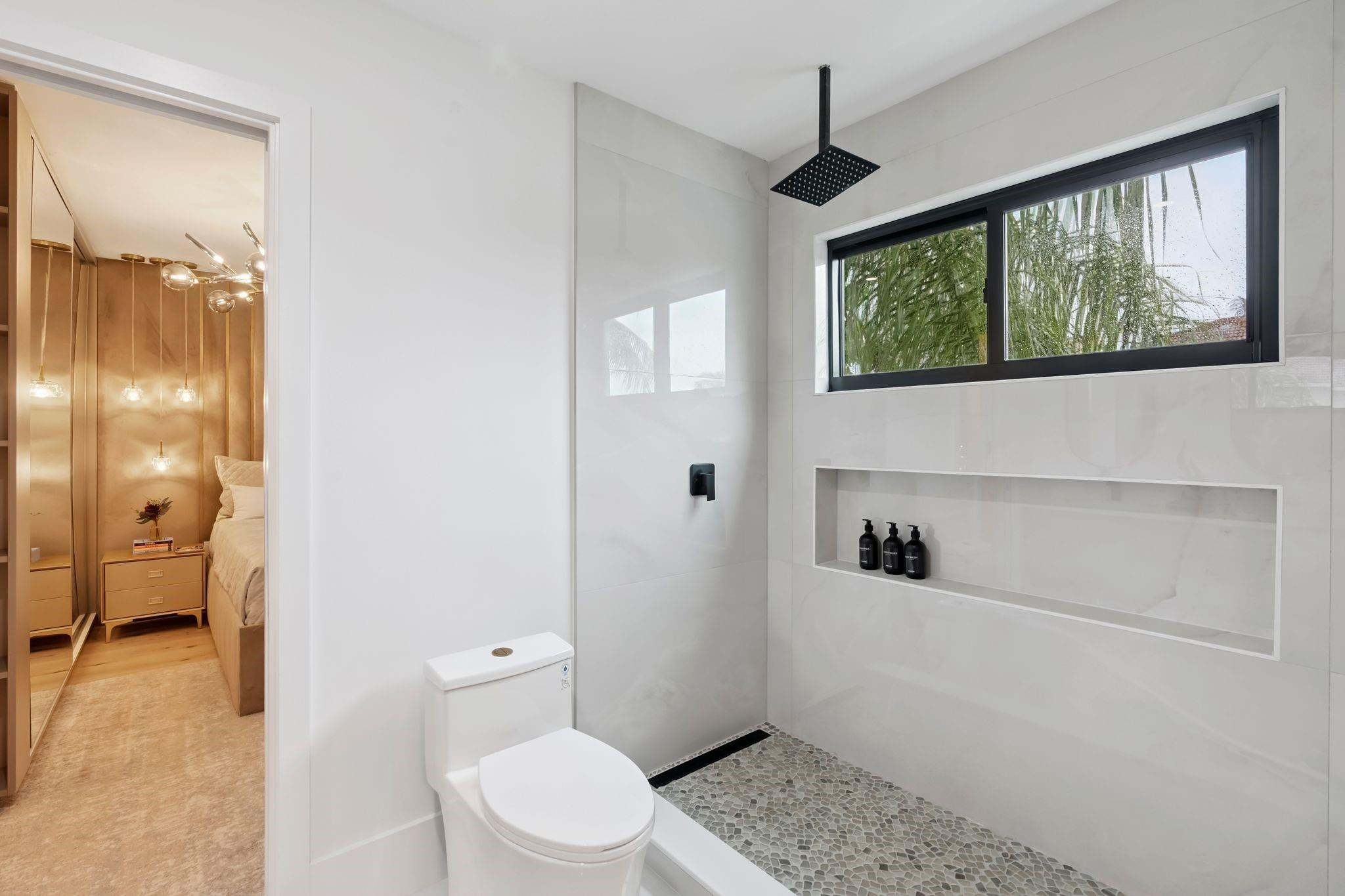 HILLSBORO HARBOR UNIT - Residential