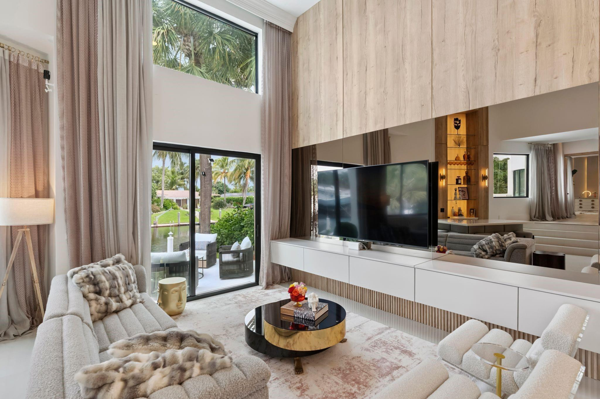 HILLSBORO HARBOR UNIT - Residential