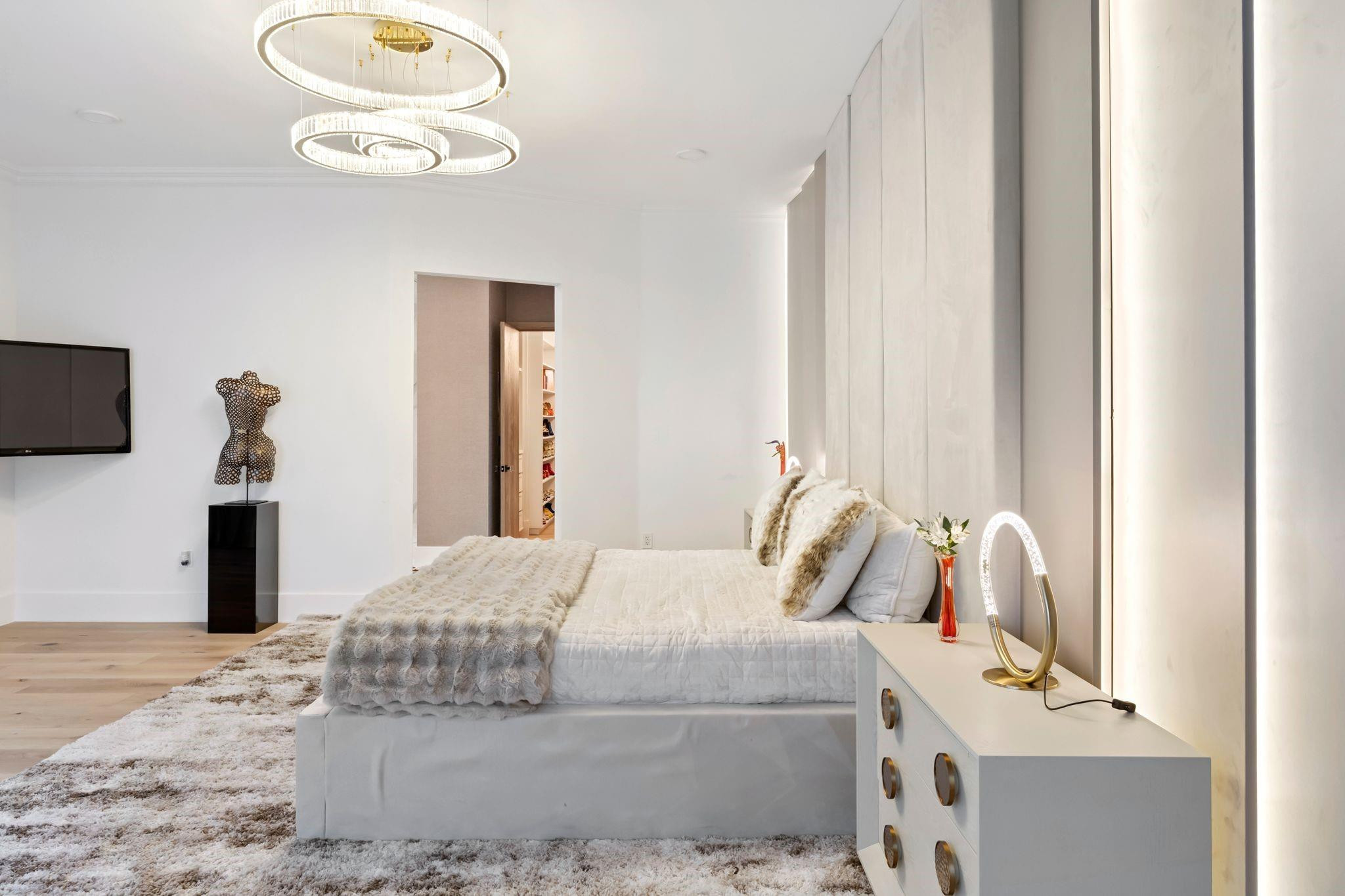 HILLSBORO HARBOR UNIT - Residential