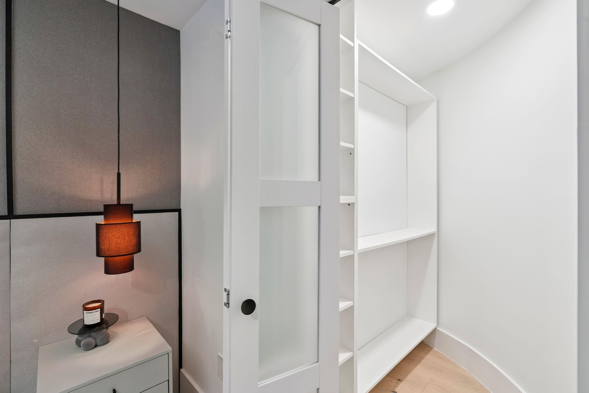 HILLSBORO HARBOR UNIT - Residential