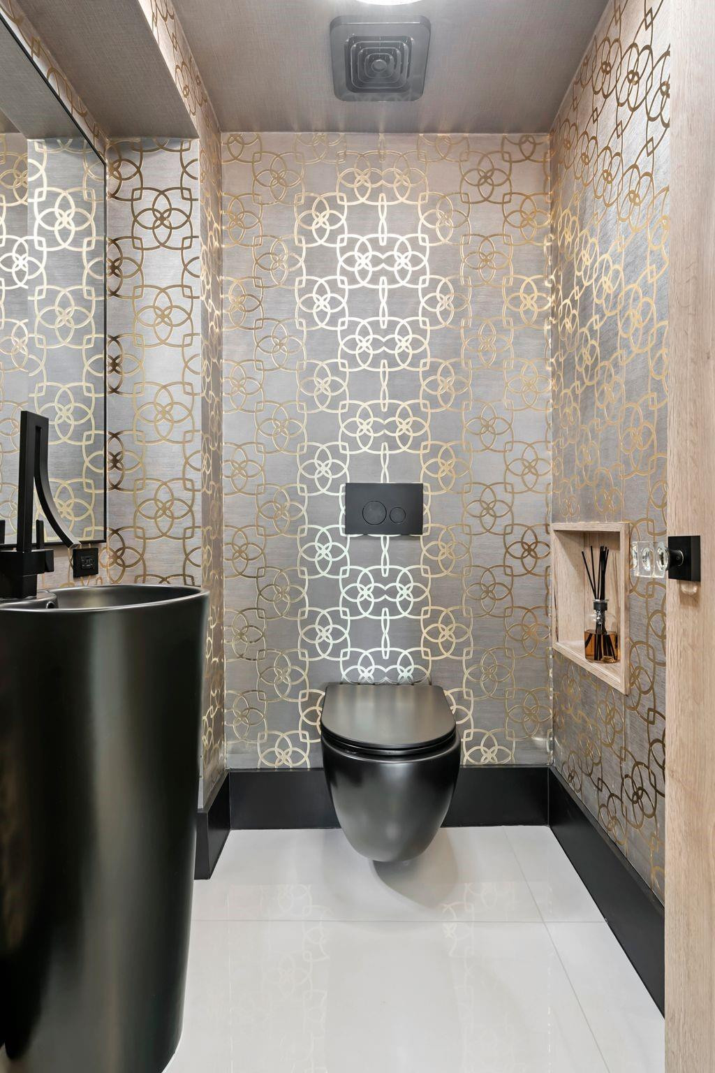 HILLSBORO HARBOR UNIT - Residential