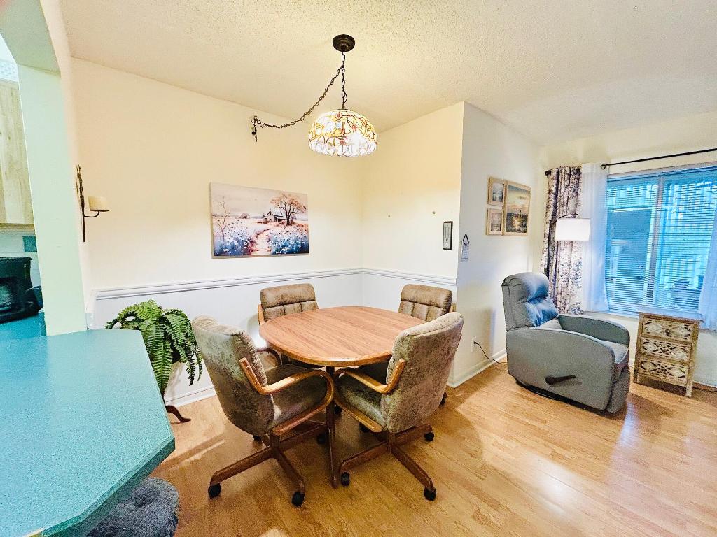 PINE RIDGE SOUTH II CONDO - Residential