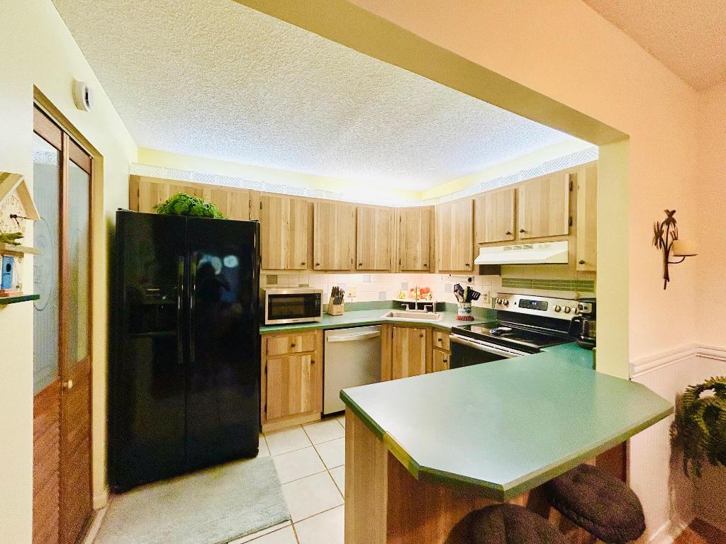 PINE RIDGE SOUTH II CONDO - Residential