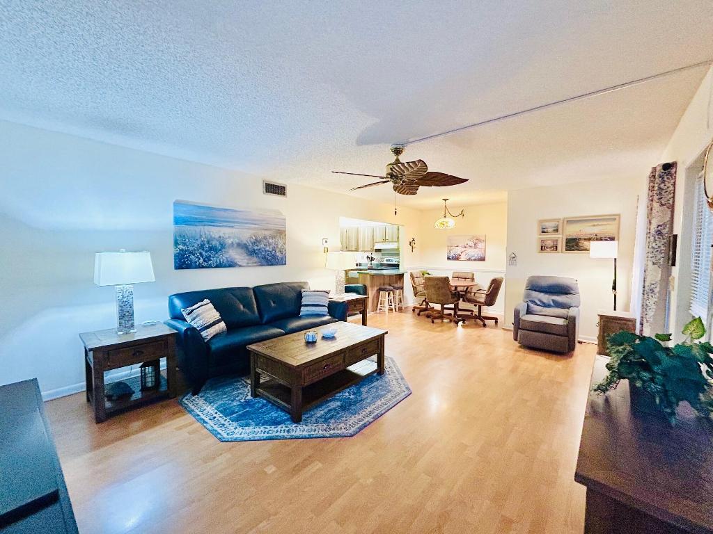 PINE RIDGE SOUTH II CONDO - Residential