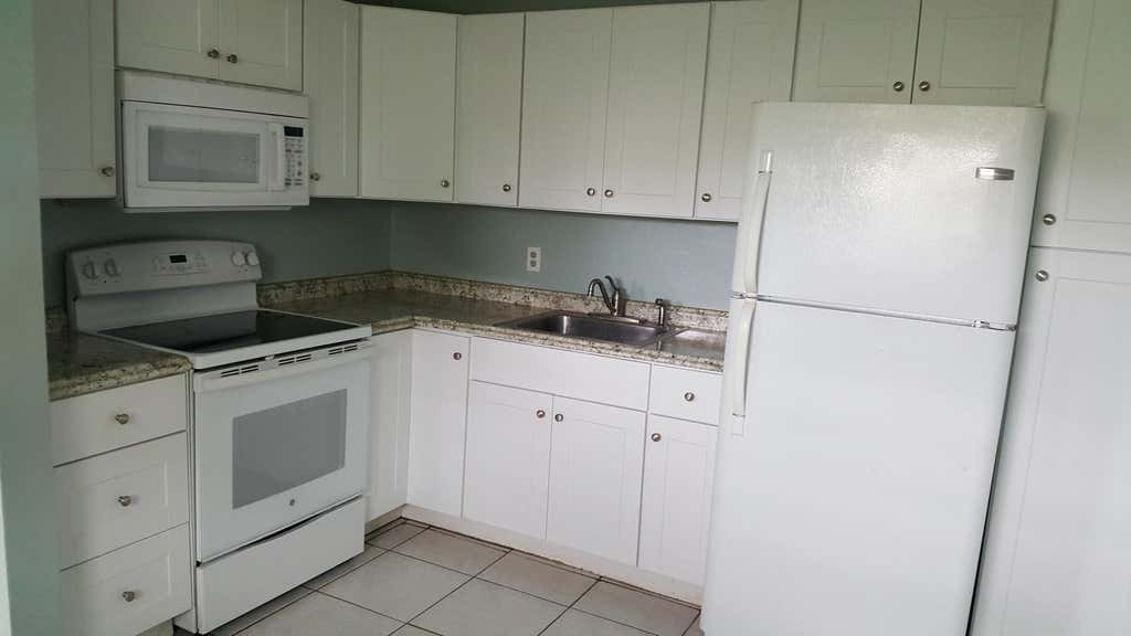 Photo of 109 E Central Boulevard, Lantana, FL 33462 (MLS # B26060478)
