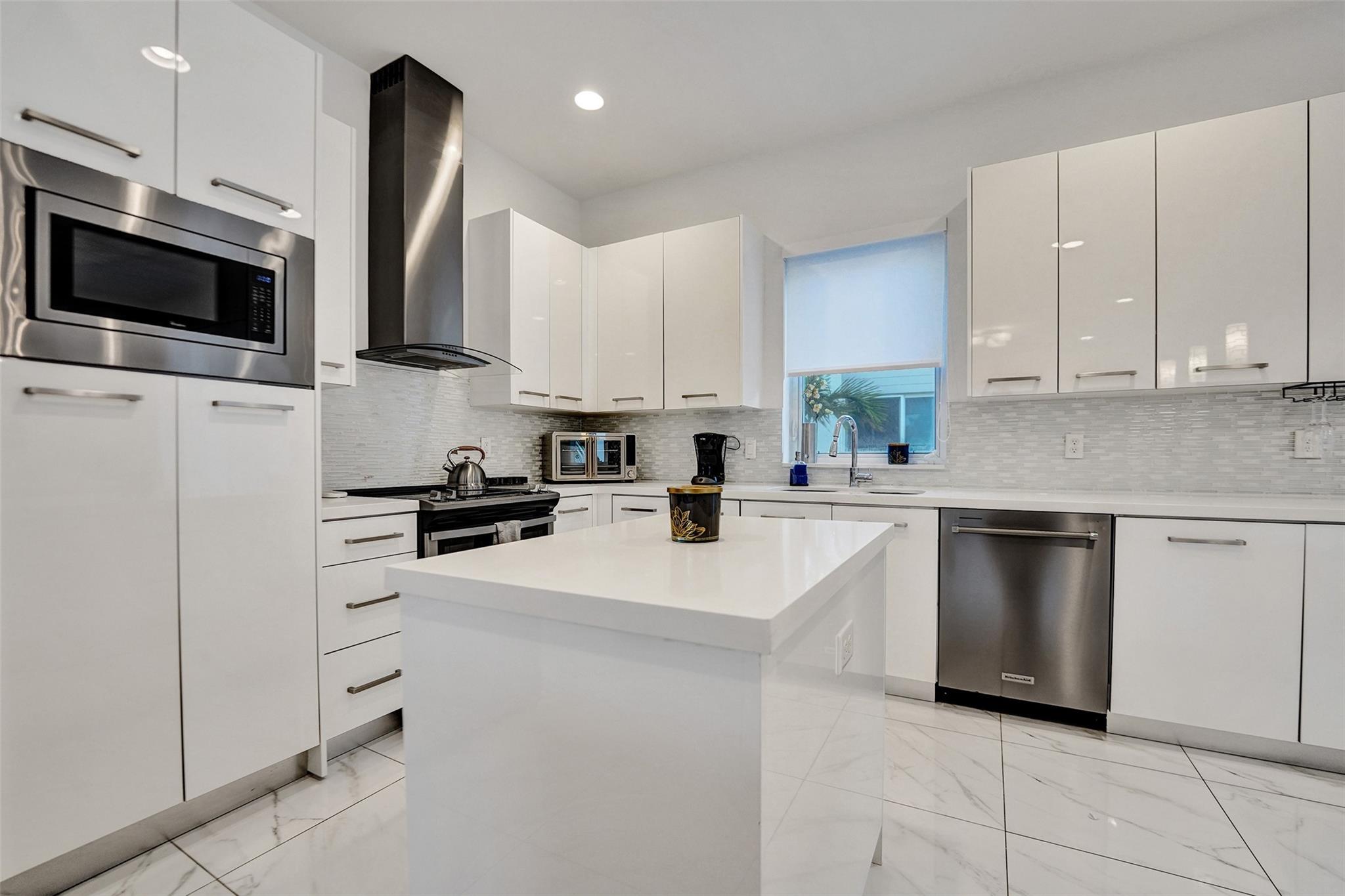 Pompano By The Sea Resub - Residential Lease