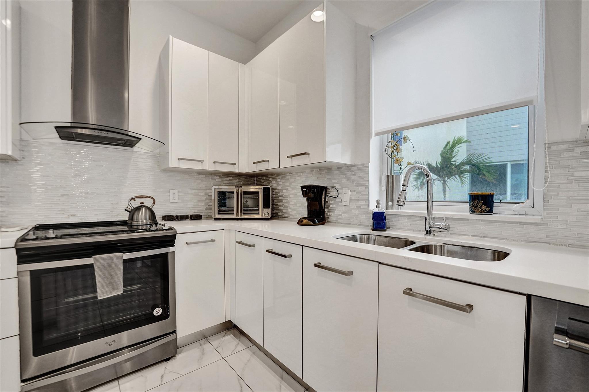 Pompano By The Sea Resub - Residential Lease