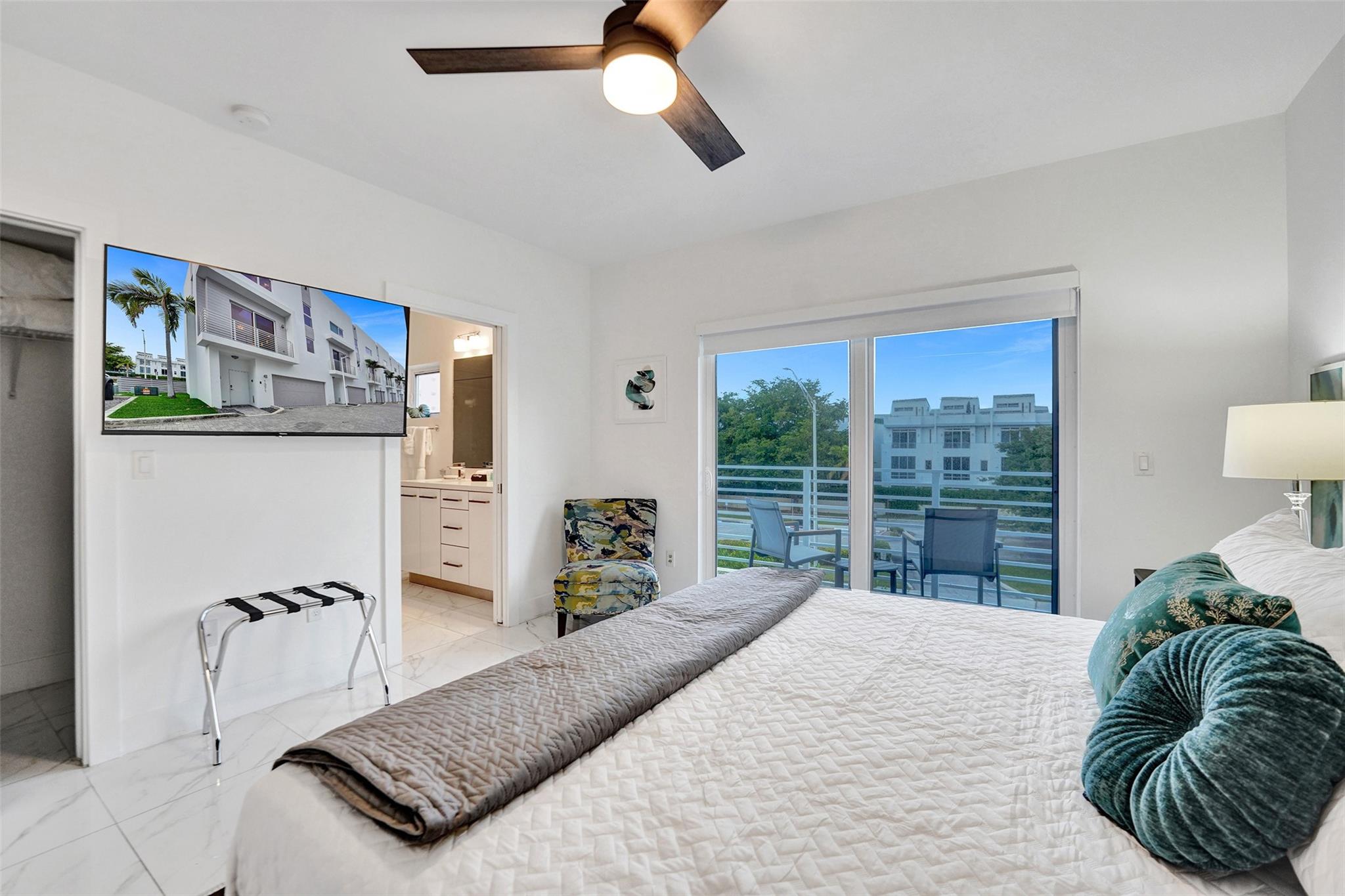 Pompano By The Sea Resub - Residential Lease