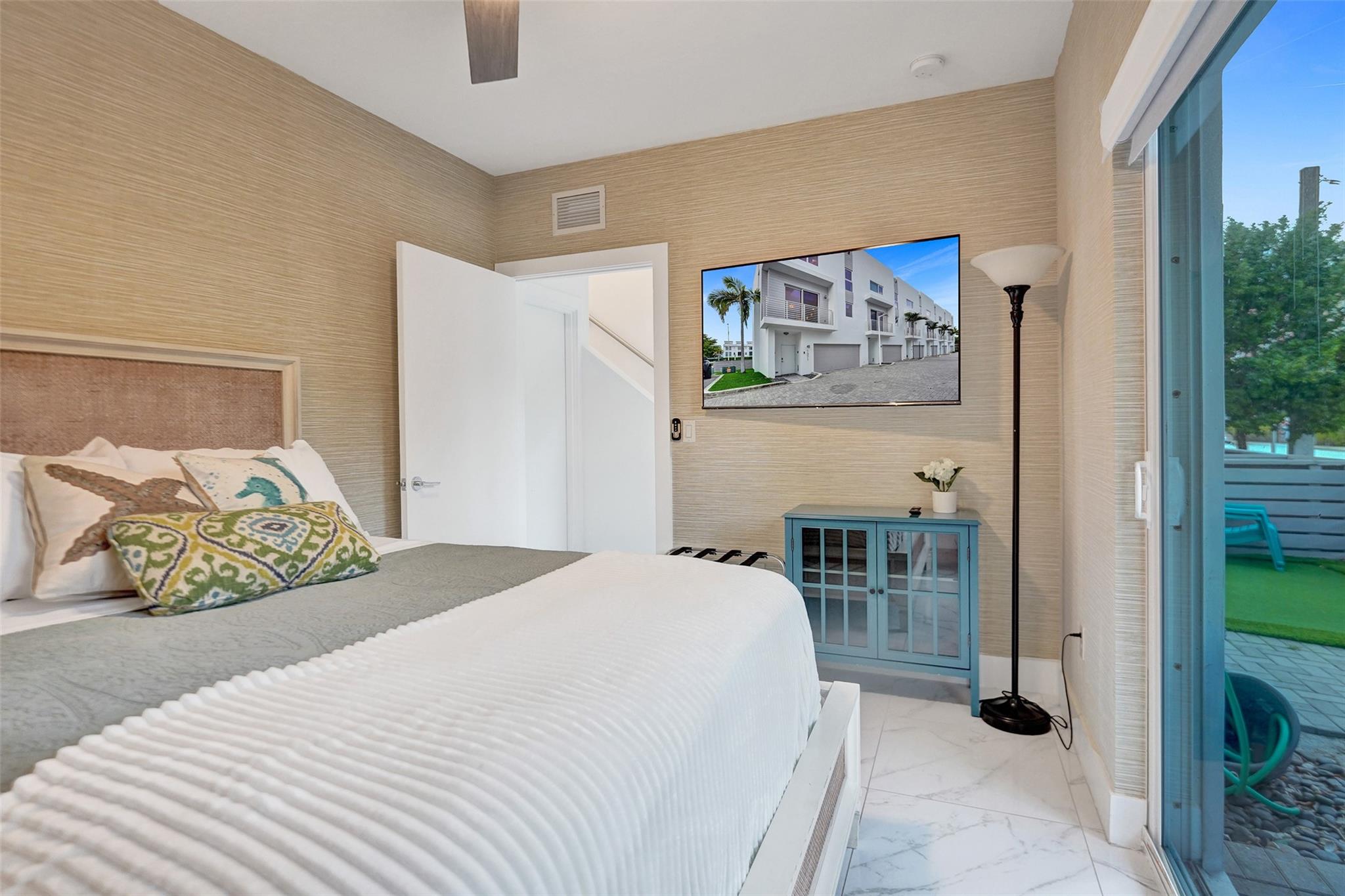 Pompano By The Sea Resub - Residential Lease