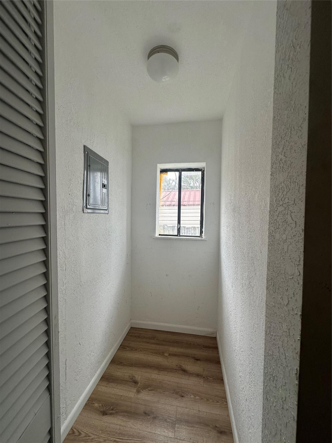 HOLLYWOOD - Residential Lease